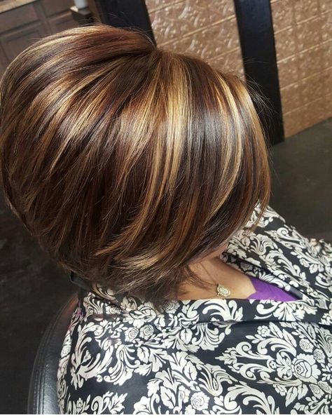 Short Hair Highlights, Chocolate And Caramel, Hair Color Caramel, Short Brown Hair, Brown Hair With Blonde Highlights, Gray Hair Highlights, Hair Color Highlights, Short Hair Color, Hair Color And Cut