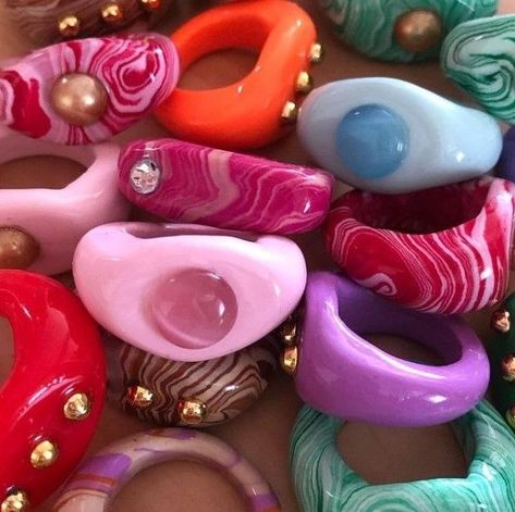 Jing Jang, Fimo Projects, Environment Landscape, Diy Tiktok, Artsy Jewelry, Dope Jewelry Accessories, Funky Rings, Clay Ring, Polymer Clay Ring