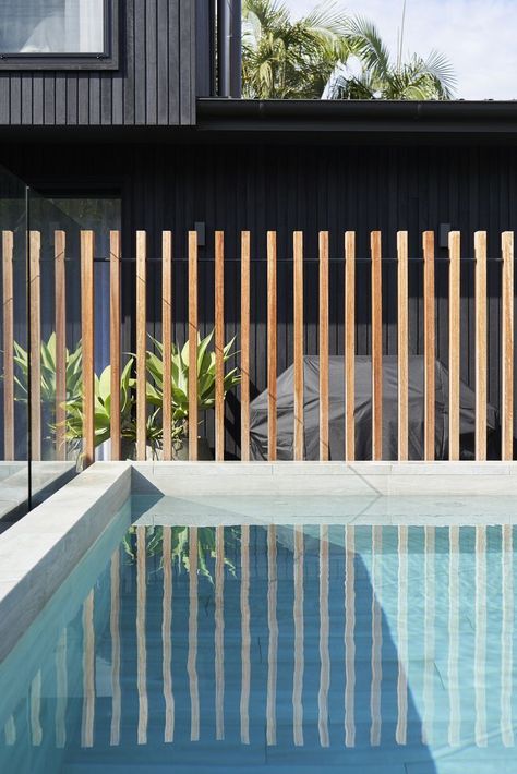 11 Different Types of Fences for Home Pool Fencing Landscaping, Tiled Pool, Fence Around Pool, Different Types Of Fences, Pool Landscape Design, Types Of Fences, Small Pool Design, Modern Pools, Pool Fence