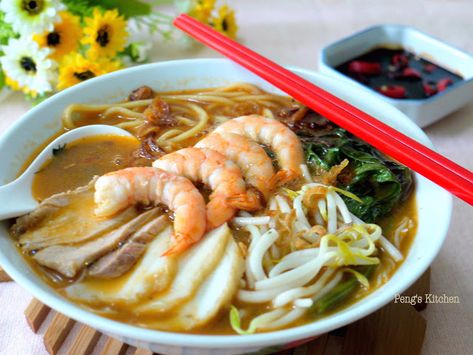 Prawn Noodles Prawn Noodles, Prawn Soup, Shallot Recipes, Yellow Noodles, Malaysian Cuisine, Lean Pork, Fried Shallots, Noodle Soup Recipes, Malaysian Food