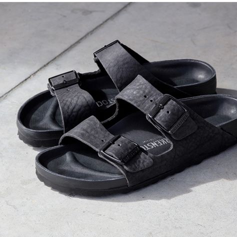 Brand New And Never Worn! Comes With Box. Size 37 Narrow Birkenstock One Strap, Black Burken Stocks, Mens Black Birkenstocks, Birkenstock Sandals Women, Birkenstock Arizona Black, Black Birkenstock, Birkenstock Black, Birkenstock Sandals Arizona, Double Strap Sandals