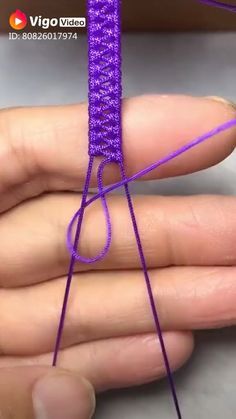 Hair Cut Ideas, Pola Macrame, Projek Menjahit, Diy Bangle Bracelets, Macrame Bracelet Patterns, Leather Jewelry Diy, Diy Bracelets Tutorials, Rope Crafts Diy, Diy Friendship Bracelets Patterns