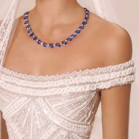 Radiate elegance on your special day with our Ceylon blue sapphire pear-shaped necklace, accented with dazzling diamonds. Complete your bridal ensemble with this timeless piece of jewelry👰‍♀️❣️ #Hautejewelry #Highjewelry #Finejewelry #Bridaljewelry #Sapphirenecklace #Timelessjewelry #bluesapphire #sapphirewithdiamond #necklace #bridalnecklace #luxuryjewelry #benjaminfinejewelry Product Reference :NS-23006 We accept all major credit cards!💳 Now selling on 1stDibs too!! Visit Us : www.benj... Vegas Jewelry, Luxury Jewelry Collection, Haute Jewelry, Real Diamond Necklace, Ceylon Blue Sapphire, High End Jewelry, Jewelry Show, Royal Jewelry, Sapphire Necklace