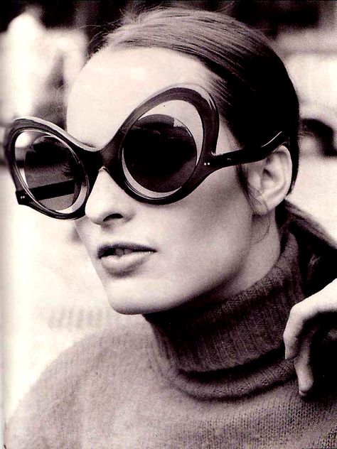 Catherine Baba, Rave Glasses, Patti Hansen, Lauren Hutton, Cheap Ray Bans, Four Eyes, Space Party, Trending Sunglasses, Vintage Eyewear