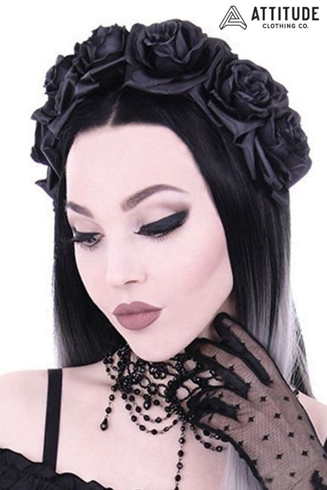 Rose Headdress, Gothic Hair Accessories, Chica Dark, Satanic Clothing, Angel Clothing, Black Hair Accessories, Gothic Flowers, Hair Garland, Gothic Hairstyles