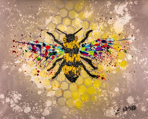 bee abstract on canvas, acrylic paint and spray paint Queen Bees Art, Stencil Street Art, Bee Artwork, Koi Painting, Bee Painting, Abstract Art Diy, Fence Art, Bee Art, Paintings Prints