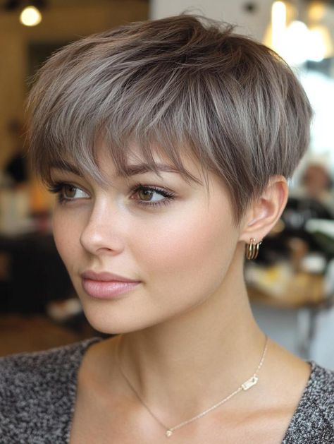 Unleash the potential of your short hair with balayage. Explore 34 head-turning variations that add dimension and movement to your locks. This hand-painted technique creates a seamless blend of colors, enhancing your natural beauty. Embrace a low-maintenance yet high-impact look that grows out gracefully. Short Hair With Balayage, Light Brown Short Hair, Level 7 Hair Color, Balayage On Short Hair, Balayage Transformation, Cool Ash Blonde, Pinterest Haircuts, Subtle Balayage, Medium Brown Hair