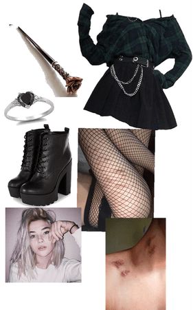 Draco Inspired Outfits, Slytherin Core Outfits, Slithering Outfits, Slytherin Outfit Girl, Draco Malfoy Outfit Ideas, Draco Malfoy Inspired Outfits, Draco Malfoy Outfit, Slytherin Party Outfit, Slytherin Girl Outfit