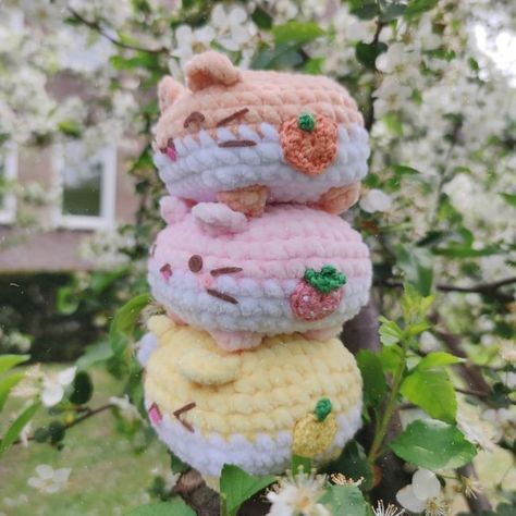 Kitty Amigurumi, Aesthetic Patterns, Easy Crochet Animals, Crochet Aesthetic, Crocheted Items, Pola Amigurumi, Crochet Cow, Crochet Design Pattern, Kawaii Crochet