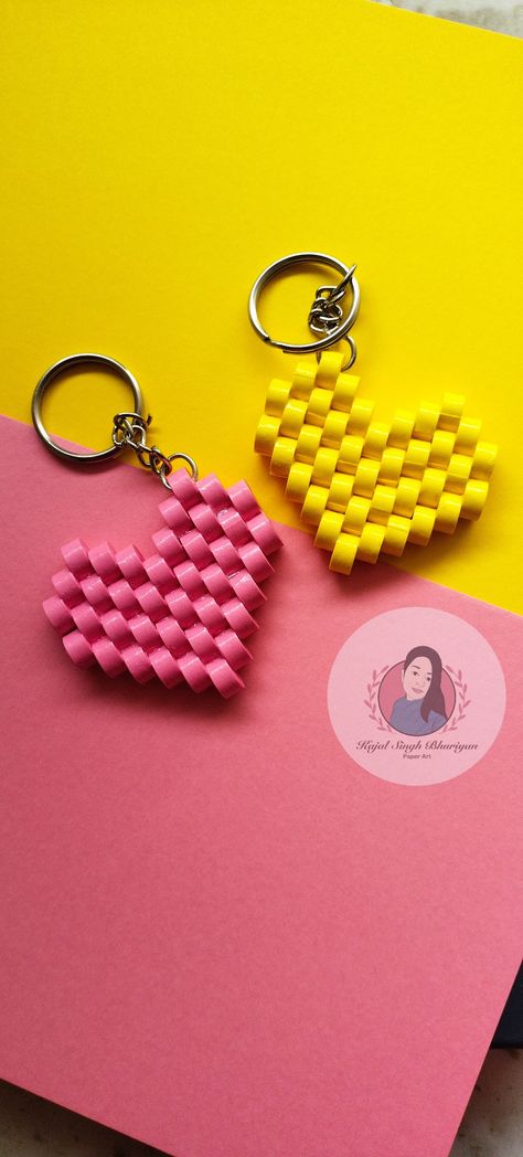 Dm for orders Quilling Keychains Diy, Quilled Keychains Ideas, Quilling Keychain Ideas, Quilling Keychains, Heart Quilling, Quiling Paper Art, Keychains Diy, Quilling Dolls, Diy Quilling Crafts