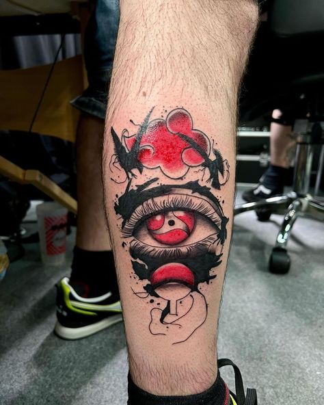 Naruto shiringan tattoo idea Sharingan Tattoo Design, Mangekyou Sharingan Tattoo, Sasuke Uchiha And Itachi, Sharingan Tattoo, Itachi Tattoo, Brother Tattoos, Itachi Mangekyou Sharingan, Naruto Sharingan, Naruto Tattoo