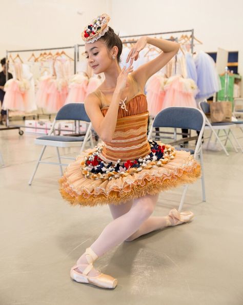 Miami City Ballet on Instagram: “Yes! Its Marzipan! In order to keep the costume light, Isabel Toledo created the fruits from different fabrics and weighted everything…” Dessert Costume, Nutcracker Photoshoot, Ballet Backstage, Nutcracker Ballet Costumes, Ballet Illustration, Isabel Toledo, Ballet Headpieces, Nutcracker Costumes, Ballet Images