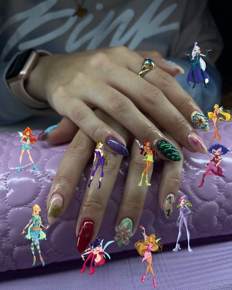 Ziemlich Crazy custom winx Set + tooth gem🧚‍♂️🧚🏻‍♀️🧚🏻 - #nailart#nailtech#winx#nails#naillove#nailsalon#naildesign#toothgem#kiel#naildesigner#nailartist#nagelstudio#homestudio#nageldesign Tooth Gem, Nail Designs, Nail Art, Gems, Disney Princess, Nails, Disney, Quick Saves, Kiel