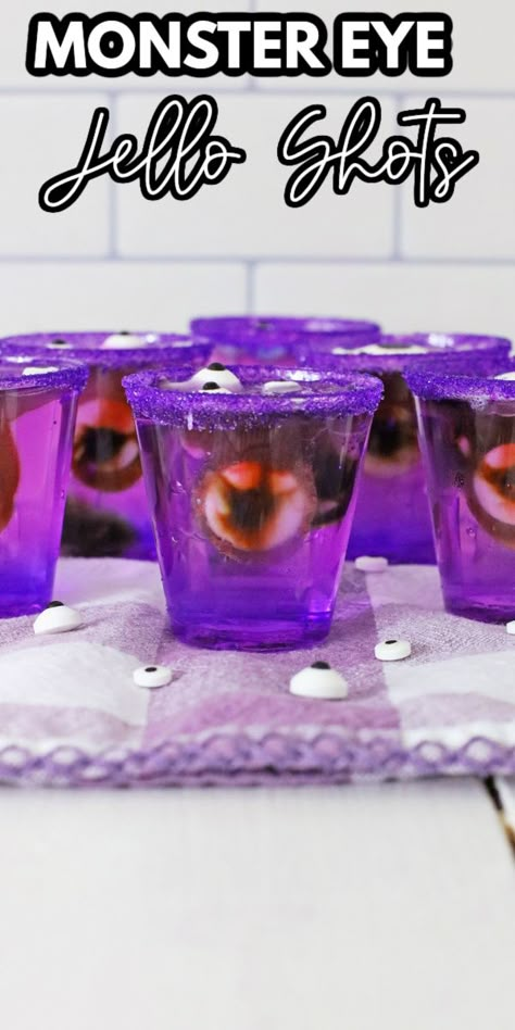 Jello Shooters Recipe, Fun Halloween Drinks, Halloween Jello Shots, Halloween Jello, Jello Jigglers, Halloween Shots, Jell O Shots, Halloween Party Drinks, Halloween Drinks Alcohol