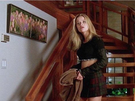 Fear 1996, Early 90s Fashion, Nicole Walker, 90s Inspired Outfits, Older Man, Girl Movies, Movies Outfit, Wardrobe Tips, 90s Outfit