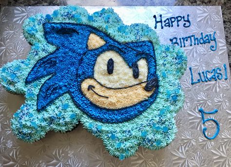 Chocolate pull-apart-cupcakes with a Sonic Theme Sonic The Hedgehog Cupcakes Cake Ideas, Sonic Pull Apart Cupcake Cake, Sonic Cupcake Cakes Pull Apart, Sonic Pull Apart Cupcakes, Sonic Cupcake Cake, Sonic Cupcakes For Boys, Sonic Birthday Cupcakes, Sonic Cupcakes, Hedgehog Cupcake