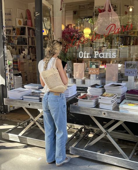 Copenhagen Life, Straw Bag Outfit, Indy Ivers, Annie Walker, Liz Tomforde, The Right Move, Aesthetic Photoshoot, Effortless Outfit, Future Clothes