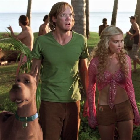 Spooky Island Scooby Doo, Scooby Doo Shot, Scooby Doo Spooky Island, 2002 Aesthetic, Spooky Island, Island Movies, Scooby Doo Pictures, Scooby Doo Movie, Shaggy Rogers