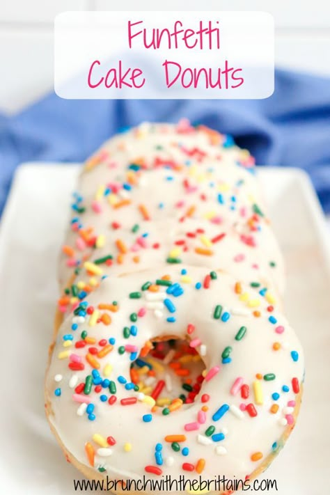 Cake Donuts Recipe, Homemade Donuts Recipe, Baked Donut Recipes, Spring Baking, Birthday Donuts, Sugar Donut, Reference Board, Funfetti Cake, Homemade Donuts