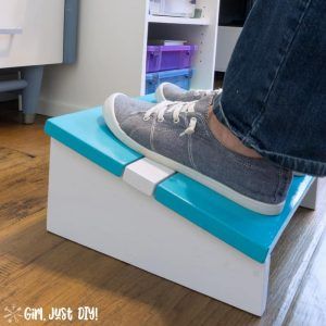 Diy Footrest Under Desk, Diy Footrest, Wood Block Candle Holder, Desk Foot Rest, Barn Wood Mirror, Barnwood Shelves, Diy Coat Rack, Diy Storage Rack, Office Girl