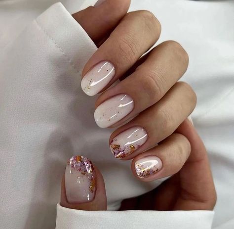 Grow Out Friendly Nail Designs, Hylogriphic Nails, Boho Summer Nails 2023, Short Acrylic Nails Wedding, Spring Elegant Nails, Elegant Nails 2023, Neutral Elegant Nails, Photo Shoot Nails, Neutral Nails Design