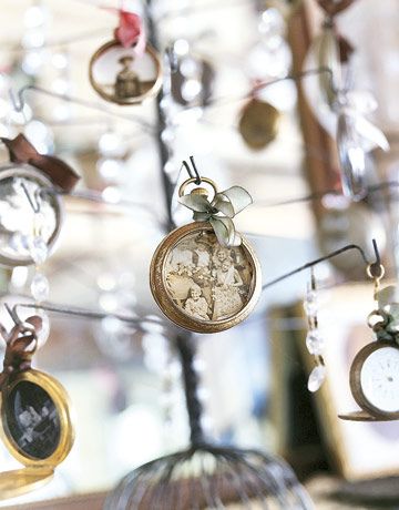 . Easy To Make Christmas Ornaments, Watch Cases, Country Christmas Decorations, 12 December, Christmas Ornaments Homemade, Unique Ornament, Christmas Ornament Crafts, Christmas Decorations Ornaments, Christmas Ornaments To Make