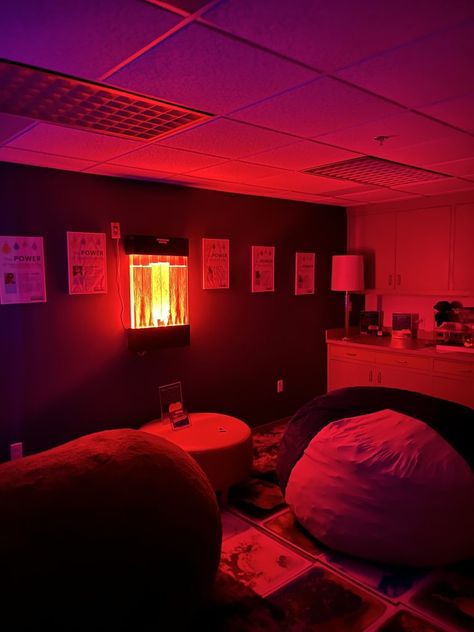 Hiram unveils new sensory room for students    – Hiram College Sensory Seeker Bedroom, Sensory Room Adults, Sensory Room For Adults, Sensory Room Ideas Schools, Adult Sensory Room, Sensory Room Ideas For Adults, Sensory Seeker, Staff Directory, Sensory Rooms