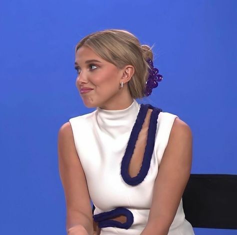 Millie Bobby Brown Interview, Bobby Brown Movie, Millie Bobby Brown Movies, Bobby Brown Stranger Things, Brown Blonde Hair, Brown To Blonde, Fav Celebs, Bobby Brown, Millie Bobby Brown