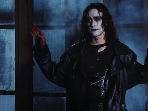 The Crow 1994, Crow Movie, Goth Princess, Brandon Lee, Crow Art, The Crow, Halloween Inspo, Aesthetic Images, Bruce Lee