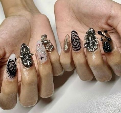 Gothic Nails, Goth Nails, Really Cute Nails, Junji Ito, Manicure Y Pedicure, Fire Nails, Dream Nails, Funky Nails, Pretty Acrylic Nails