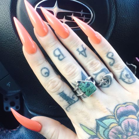 Nails Long Natural, Melon Nails, Stelito Nails, Red Stiletto Nails, Nails Orange, Natural Nail Art, Long Stiletto Nails, Pointy Nails, Long Stiletto