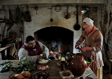 His Paula Deen takedown went viral. But this food scholar isn’t done yet. - The Washington Post Georgian Kitchen, Tudor Kitchen, Southern Kitchens, Tudor House, The Tudor, Paula Deen, 16th Century, Old Fashioned, Stock Photography