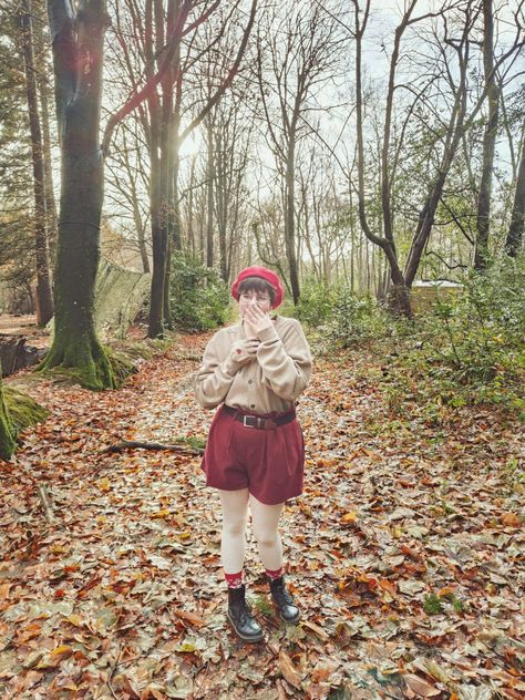 So this is the adorable outfit I was wearing yesterday, corduroy red shorts and an oversized beige wool cardigan, when my boyfriend suddenly got down on one knee and proposed to me 🥲🥰. I am the happiest woman on earth ❤️ #midsizeoutfit #cluttercore #cluttercoreaesthetic #grandmacore #grandpacore #goblincore #artsyoutfit #midsizeartsyoutfit #engagement #proposal Grandpacore Outfits Women, Cluttercore Outfit, Clutter Core Aesthetic, Midsize Shorts, Corduroy Outfit, Down On One Knee, Grandpa Core, Midsize Outfits, Artsy Outfit