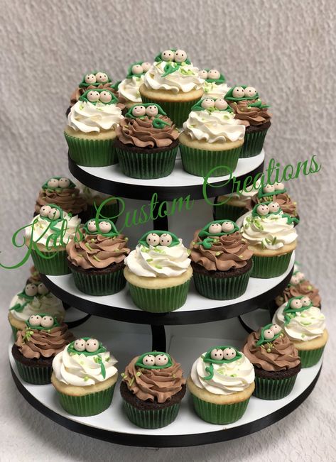 Two Peas in a Pod Baby Shower Cupcakes! Two Peas In A Pod Cupcakes, Two Peas In A Pod Cake, 2 Peas In A Pod Baby Shower Ideas, Two Peas In A Pod Baby Shower Ideas, Twin Baby Shower Decorations, Triplet Baby Shower, Twin Ideas, 2 Peas In A Pod, Twin Baby Shower Gifts