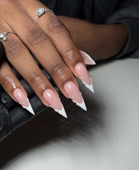 Stiletto French Tip, French Stiletto Nails, Nails Aesthetics, White Stiletto Nails, Acrylic Nails Yellow, Acrylic Nail Designs Classy, Stilleto Nails Designs, London Nails, Colored Acrylic Nails