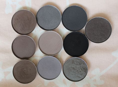 Mac Eyeshadow Swatches, Mauve Eyeshadow, Naked Lunch, Mac Eye Shadow, Eyeshadow Swatches, Healthy Makeup, Grey Eyeshadow, Dark Red Brown, Dark Eyeshadow