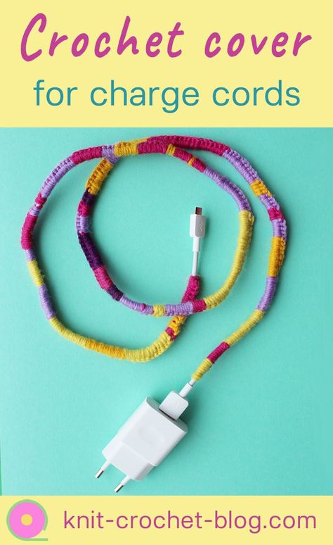 Cover your charge cords in crochet so each family member recognises their own ones! Quick and easy crochet project, also suitable for beginners and children. #crochet #CrochetTutorial Crochet Cord Cover Free Pattern, Crochet Cord Cover, Crochet Charger Cord, Crochet Cords, Scrap Yarn Crochet, Crocheting Projects, Color Combos Outfit, Quick Crochet Patterns, Crochet Cord