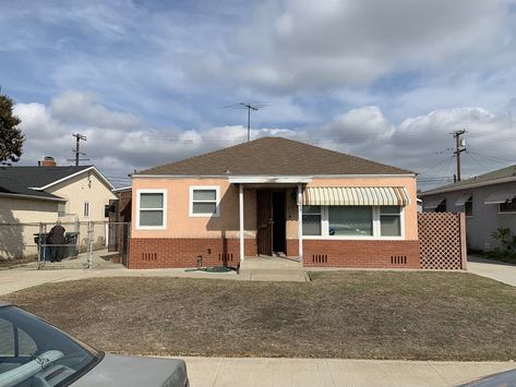 Just bought a fantastic 4b 2b in Gardena, California! 1843 W 154th St. #Webuyhouses throughout the state of California! Details here: https://www.redfin.com/CA/Gardena/1843-W-154th-St-90249/home/6534303 Looking for a real estate investor serving California? Give us a call 310-928-9946 or visit our website: https://www.johnmedinabuyshouses.com/social #webuyhouses #realestateinvestor #sellyourhousefast Gardena California, California House, We Buy Houses, Sell Your House Fast, Real Estate Investor, California Homes, California State, A Call, Home Buying