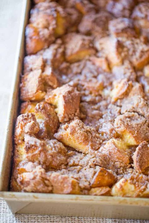 Easy French Toast Bake Pumpkin French Toast Bake, Bake Dinner, Easy French Toast Bake, Easy French Toast, Dinner Then Dessert, Pumpkin French Toast, Baked Dinner, Dessert Easy, French Dessert