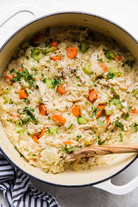 Just carrots, celery, onions and garlic flavor this soothingly simple, risotto-like creamy chicken orzo recipe. Grab some crusty bread and call dinner DONE. Creamy Orzo Recipes, Creamy Chicken Orzo, Weekend Meal Prep, Creamy Orzo, Orzo Recipe, How To Cook Orzo, Medicine Tips, Carrots Celery, Orzo Recipes