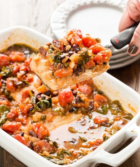 Intimidated by cooking fish? This simple Baked Mahi Mahi with Tomatoes and Olives is not only delicious but nearly foolproof! ~ http://www.garnishwithlemon.com Mahi Mahi Recipes Baked, Mahi Recipes, Baked Mahi Mahi, Mahi Mahi Recipes, Cooking Fish, Fish Recipes Healthy, Pescatarian Recipes, How To Cook Fish, Fish Dinner