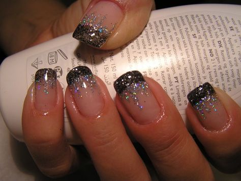 Black French manicure with glitter-- Pretty for New Years Eve! Black French Manicure, Black French Nails, Black Nails With Glitter, Nails With Glitter, Glitter French Manicure, French Manicure Designs, Black French, Super Nails, Nail Designs Glitter