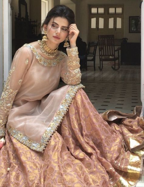 Nikkah Bride Dress, Nikkah Bride, Bridal Mehndi Dresses, Pakistani Formal Dresses, Desi Wedding Dresses, Nikkah Dress, Bridal Dresses Pakistan, Pakistani Wedding Outfits, Pakistani Dresses Casual