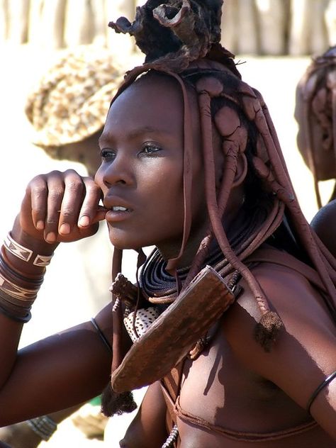 proudly himba | milla de millis | Flickr Himba Girl, Himba People, Traditional Hairstyle, American Hairstyles, Brunette Woman, African People, Dark Skin Women, African Culture, African Beauty