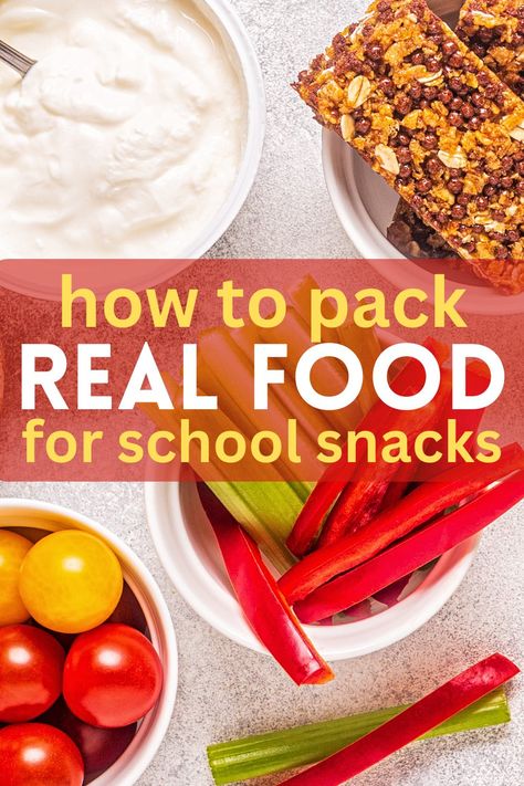 12 Tips for Packing Unprocessed Snacks for School Lunch - Eat, Drink, and Save Money Unprocessed Snacks, School Baking, Snacks For School Lunches, Snacks For School, Healthy School Snacks, School Lunch Recipes, Homemade Trail Mix, Clean Eating Lunch, Packaged Snacks