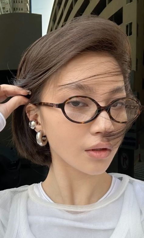 Miu Miu Regard Glasses, Miu Miu Glasses Aesthetic, Mui Mui Glasses, Miu Miu Glasses Eyewear, Miu Miu Bayonetta Glasses, Miu Miu Eyeglasses, Glasses Ideas For Women, Glasses Aesthetic Girl, Oval Shaped Glasses