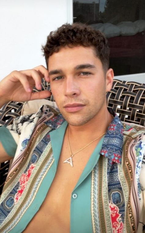 Men Haircut Curly Hair, Adam Cole, Cody Christian, Austin Mahone, Ideal Man, Curly Hair Cuts, Haircuts For Men, Boyfriend Material, Mens Hairstyles