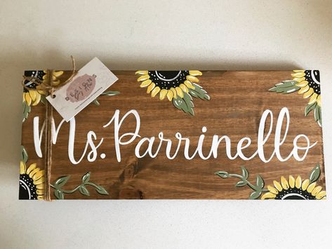 House Name Board Design, House Name Board, Board Design Ideas, Kitchen Art Diy, Name Board Design, Teacher Name Plate, Teacher Name Plates, Name Board, Name Plate Design