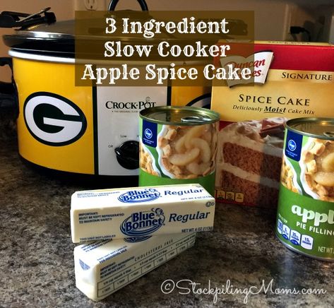 3 Ingredient Slow Cooker Apple Spice Cake is the BEST crockpot dessert recipe for Fall! Dessert Crockpot, Crockpot Dessert, Crockpot Apple Crisp, Crockpot Cake, Crockpot Desserts, Crockpot Apple, Slow Cooker Apple, Recipe For Fall, Easy Punch Recipes