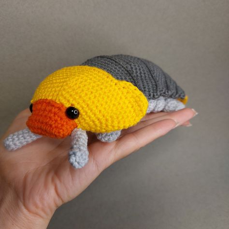 Rubber Ducky Isopod Crochet Pattern, PDF file in English Language https://etsy.me/3GYEOnE #crochet #rubberduckyisopod #rolypolypillbug #crochetisopod #isopodtoy #potatobug #isopodpattern #rolypolypattern #pillbugpattern Ducky Isopod, Pill Bug, Double Crochet Decrease, Crochet Decrease, Crochet Shop, Roly Poly, Custom Crochet, Rubber Ducky, Diy Crochet Projects